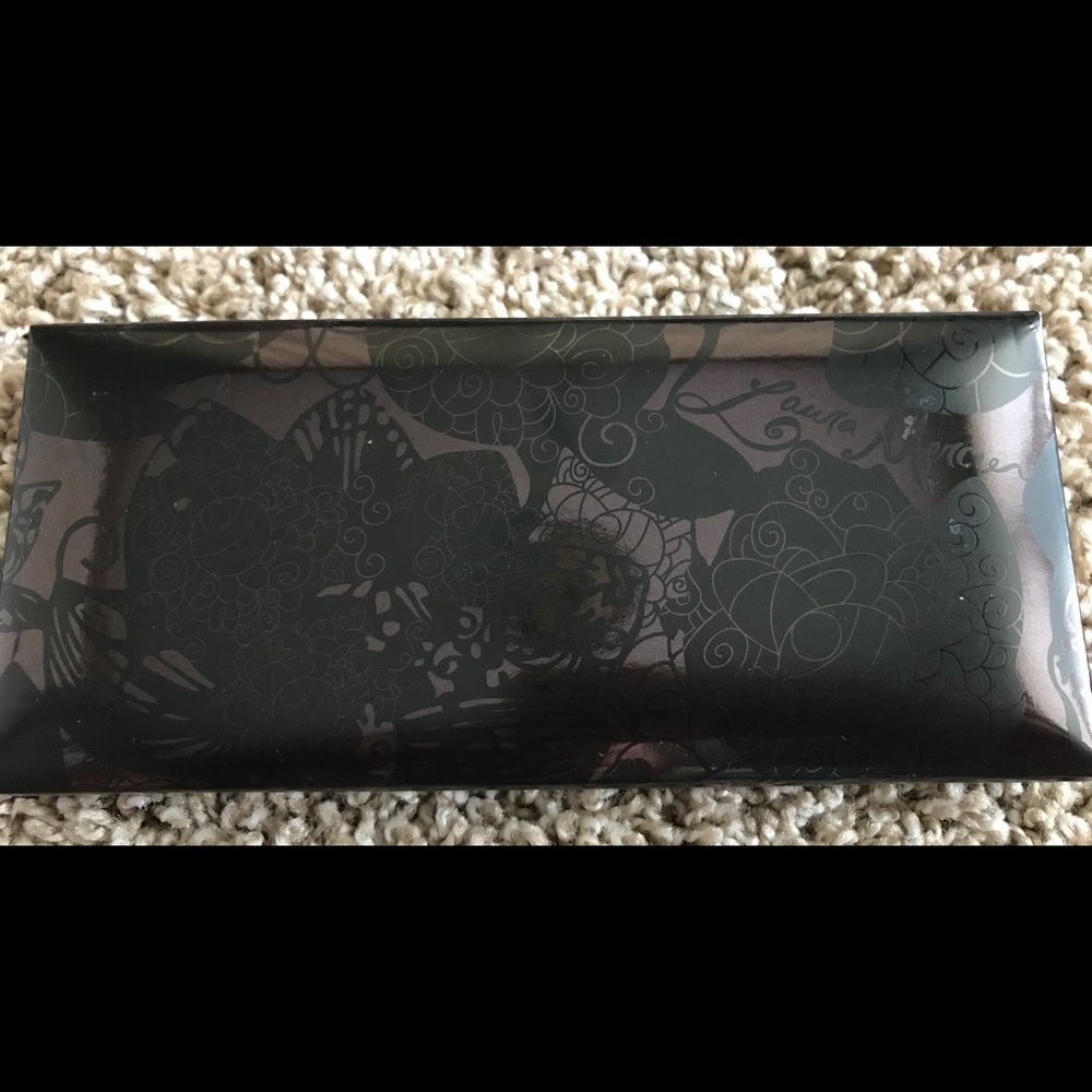 Laura Mercier Eye Art Artist’s palette